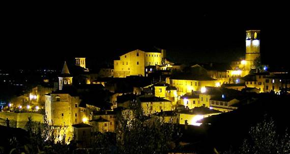 Anghiari bei Nacht